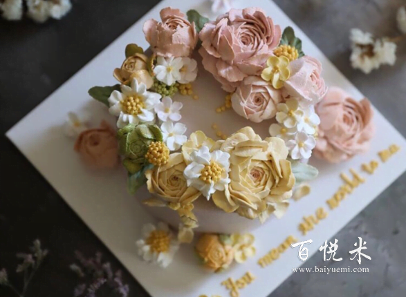 蛋糕裱花是什么,想學(xué)習(xí)蛋糕裱花可以到哪里學(xué)？